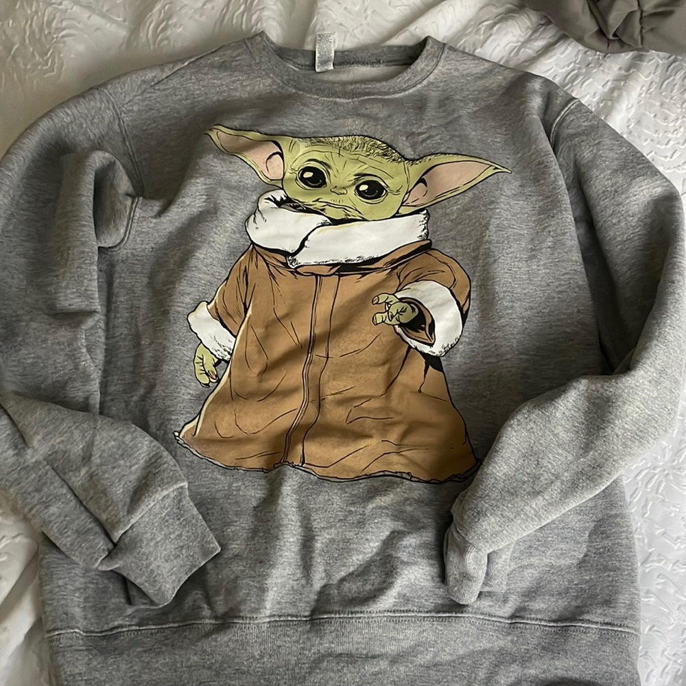 Mandalorian crew neck- womens